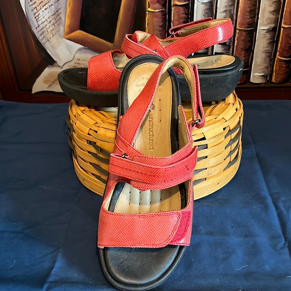 Clark Red Sandals Shoes Size 6.5